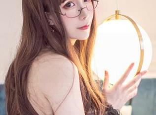 翎柒菜菜的魅惑逻辑：恶魔不只是想象中的你我