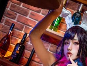 芊川一笑MNK带你嗨翻兔女郎cos，赶紧下载入手！
