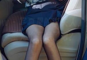 花漾show - 写真里的李夫人，太敢拍无圣光比基尼了吧？