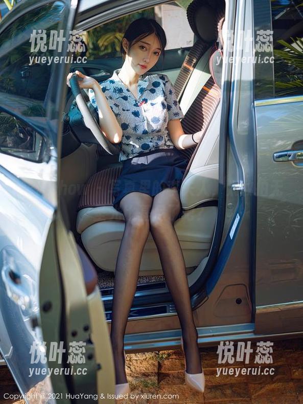 花漾show - 写真里的李夫人，太敢拍无圣光比基尼了吧？