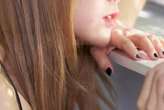 蜜桃社 - 默默Momo记事本：我的秘书照片满满集