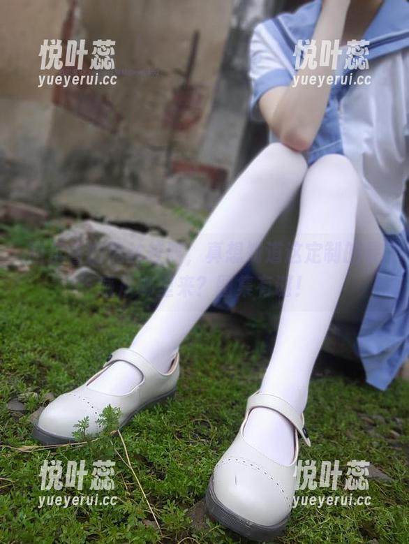 西尔酱的黑丝校服，真想知道这定制的灵感从哪里来？图集有谜！