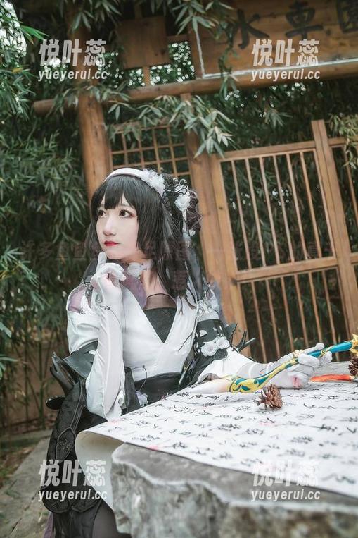 许多鱼鱼鱼的裸足原图，一张没PS的真千金风范，惹人嫉妒！