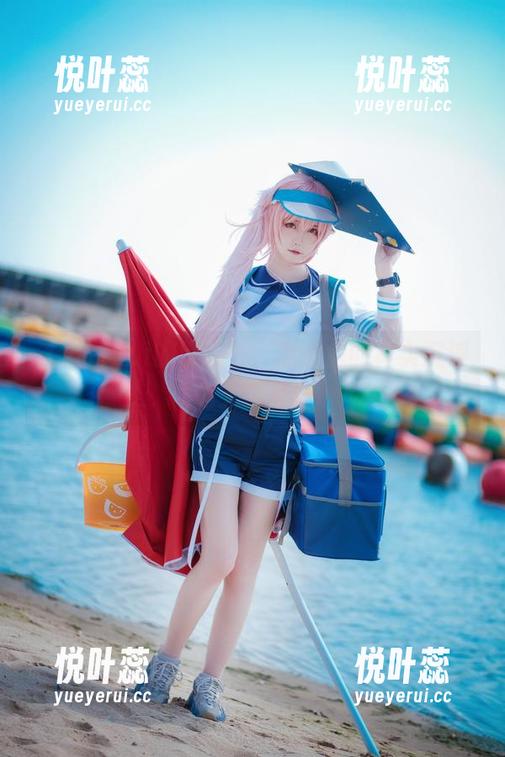 在金鱼yui的镜头下，黑贞德的真实沉浮和无奈写真