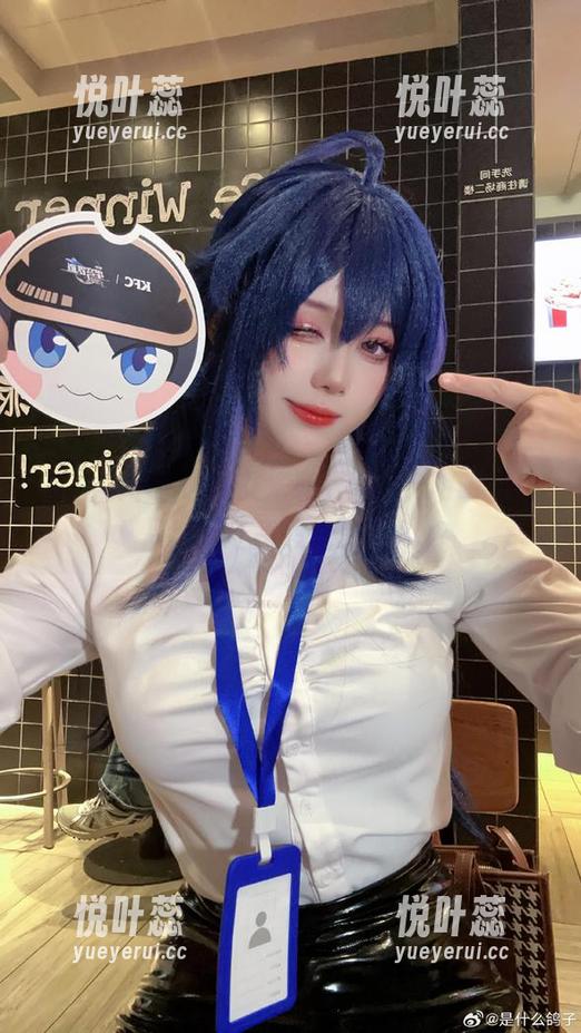 阿九从不咕咕的艾米莉亚图集，明明是作品，却让我想起了什么...
