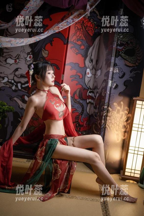 直击香草喵露露的福利：比基尼图包，一拍拍到妥！